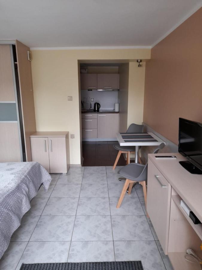 Apartament Jednosci Narodowej โควอบเซก ภายนอก รูปภาพ