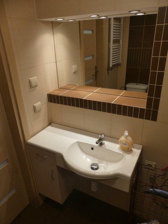 Apartament Jednosci Narodowej โควอบเซก ภายนอก รูปภาพ